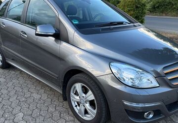 Mercedes-Benz B 200 121.000 km 7.250 &euro; Mayen 56727