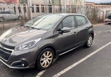 Peugeot 208 156.000 km 4.000 &euro; Diez 65582