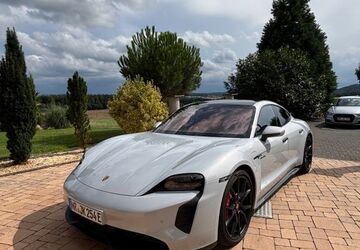 Porsche Taycan 27.700 km 74.600 &euro; Großmaischeid 56276