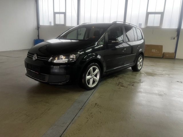 VW Touran 132.200 km 8.200 &euro; Mayen 56727