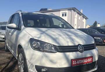VW Touran 203.217 km 5.999 &euro; Kruft 56642