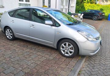 Toyota Prius 185.000 km 5.700 &euro; Koblenz 56072