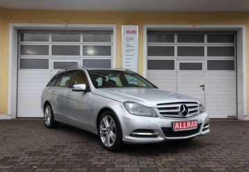 Mercedes-Benz C 300 229.474 km 9.900 &euro; Diez 65582